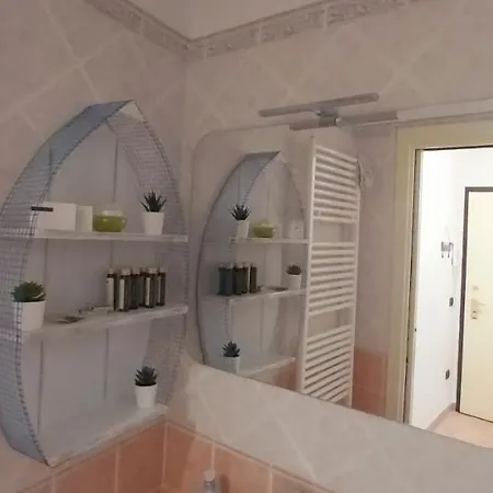 La Apartment *
